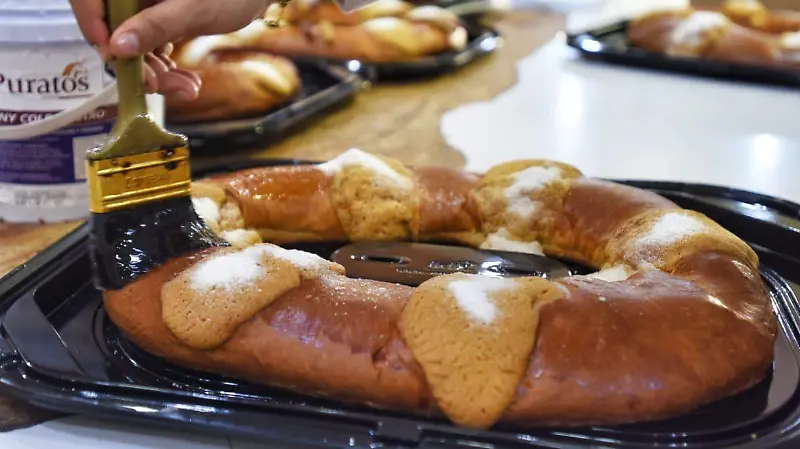 Elaboración-de-Rosca-de-Reyes-en-Durango 